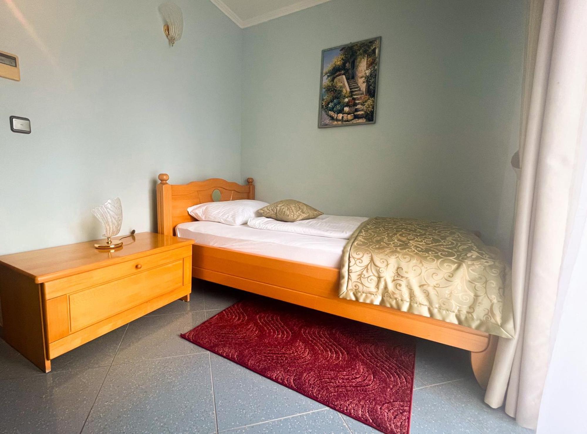 Hotel Miramare Vodice Quarto foto